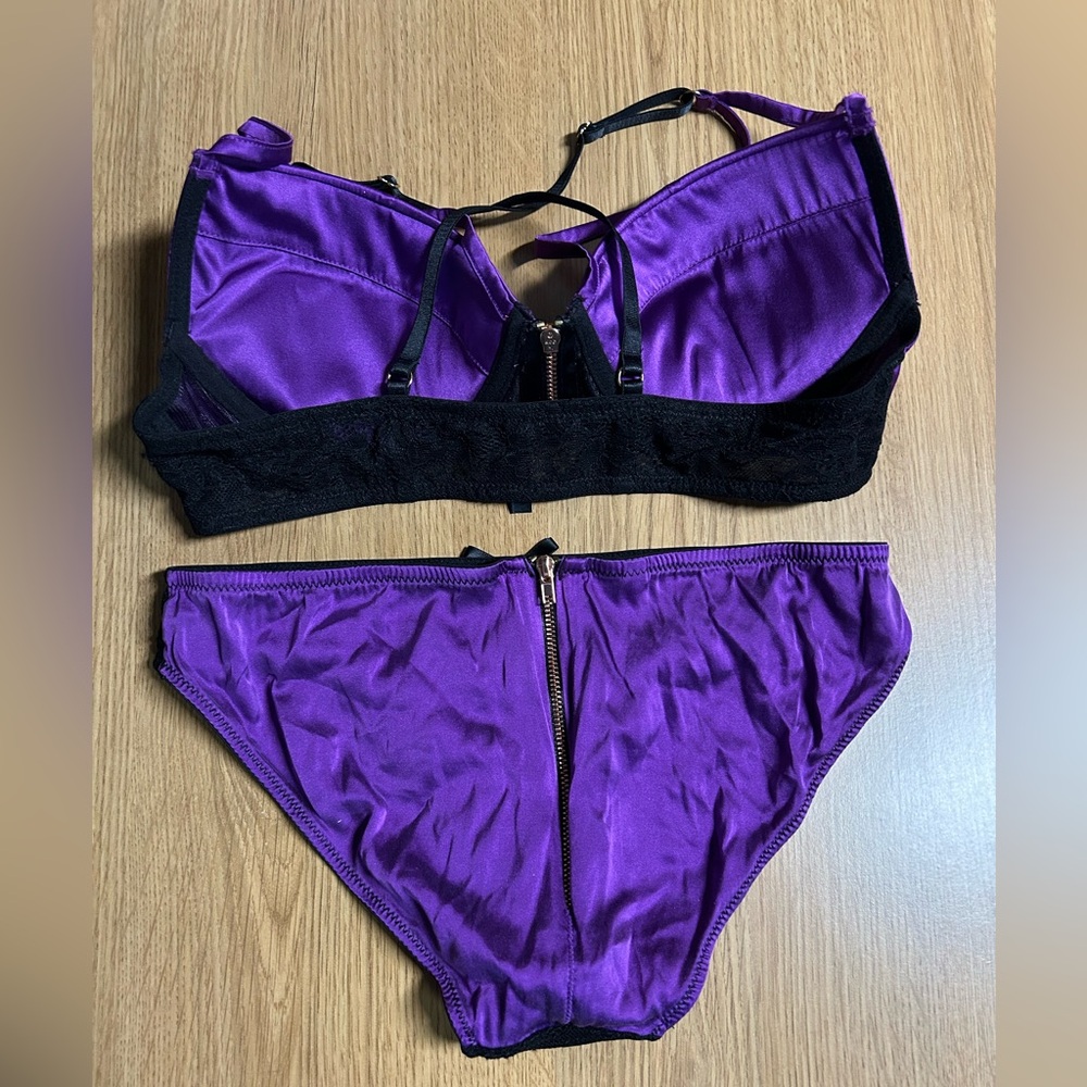 Kiss Kill (Australian brand) Purple and Black Women's Lingerie Set - Picture 4 of 4